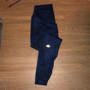 Blue camo alo leggings